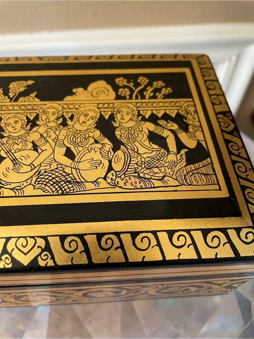 Egyptian Themed Black and Gold Lacquer Wind Up Musical Jewelry Box Red Velvet